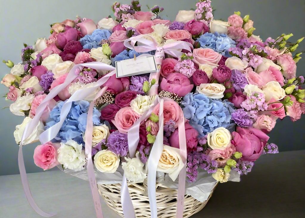 Garden Grandeur  in a Basket. More then 300 exquisite blooms.